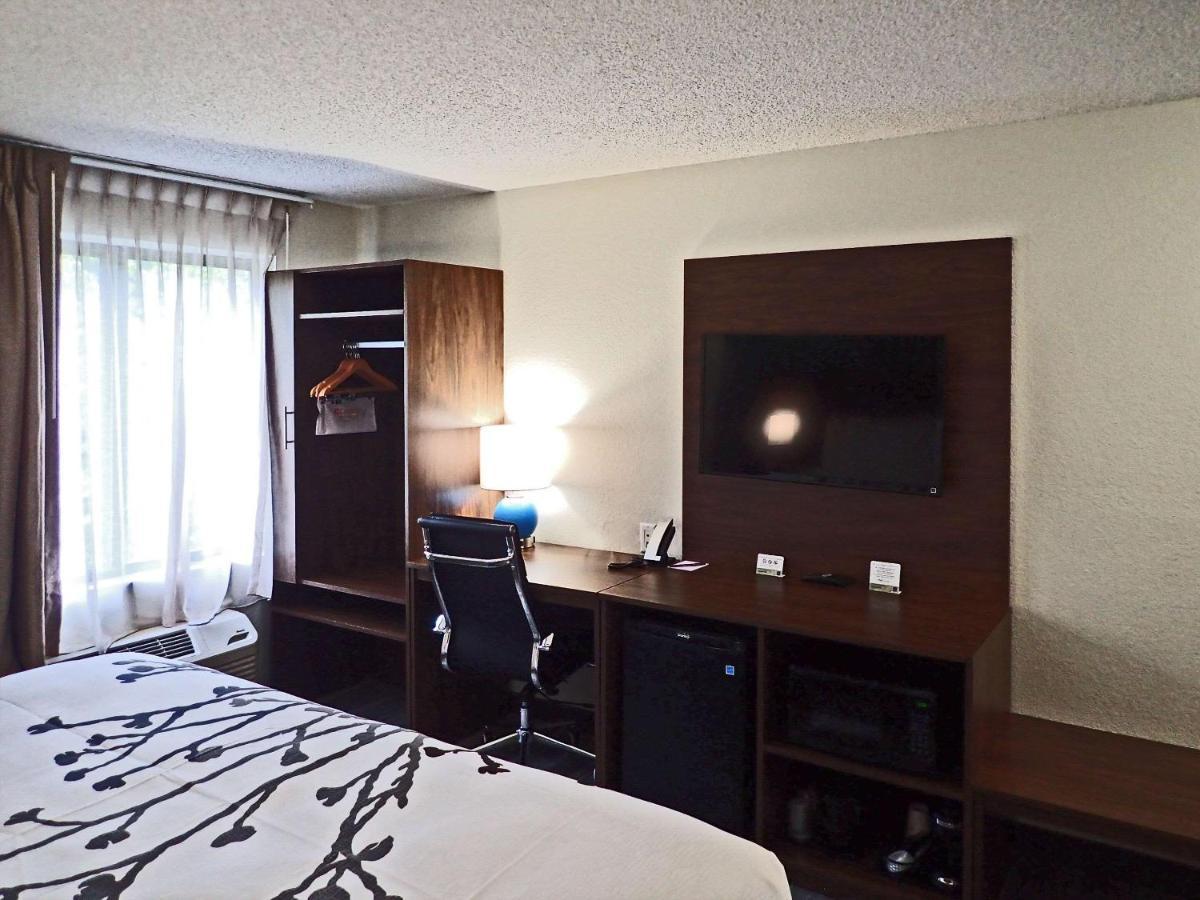 Sleep Inn & Suites 加利福尼亚 外观 照片
